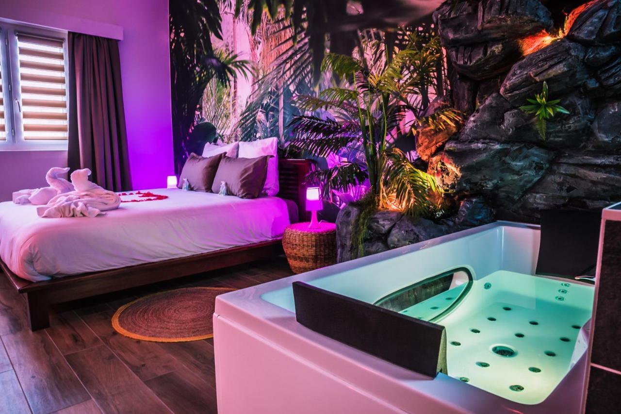Secret Suite "Jungle" - Jacuzzi Privatif - Gare Rer C - Proche Paris Brétigny-sur-Orge Exteriör bild
