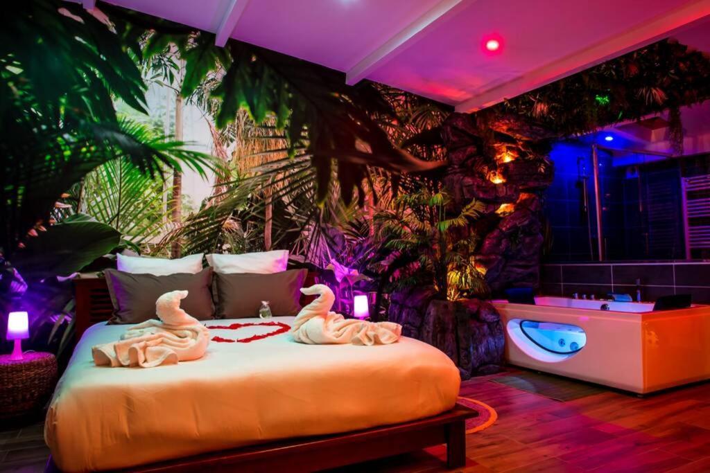 Secret Suite "Jungle" - Jacuzzi Privatif - Gare Rer C - Proche Paris Brétigny-sur-Orge Exteriör bild